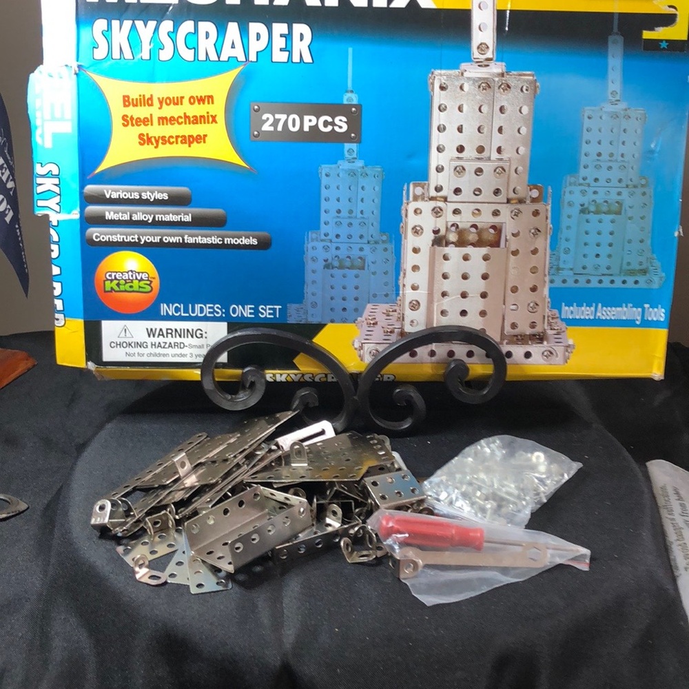 Creative Kids Skyscraper Building Set